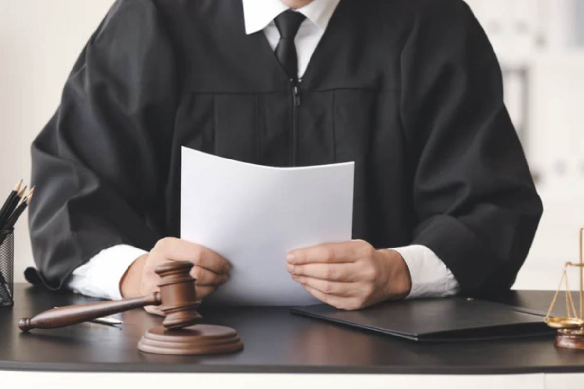 L’episodio di Milano non è isolato e fa emergere criticità che coinvolgono il sistema scolastico italiano nel suo complesso.