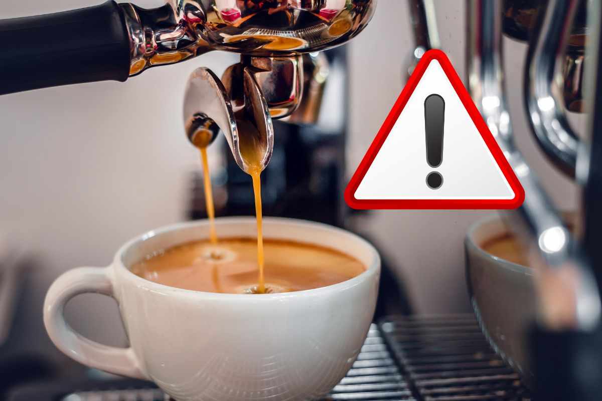 spiegato il motivo per cui il caffè al bar sa di bruciato