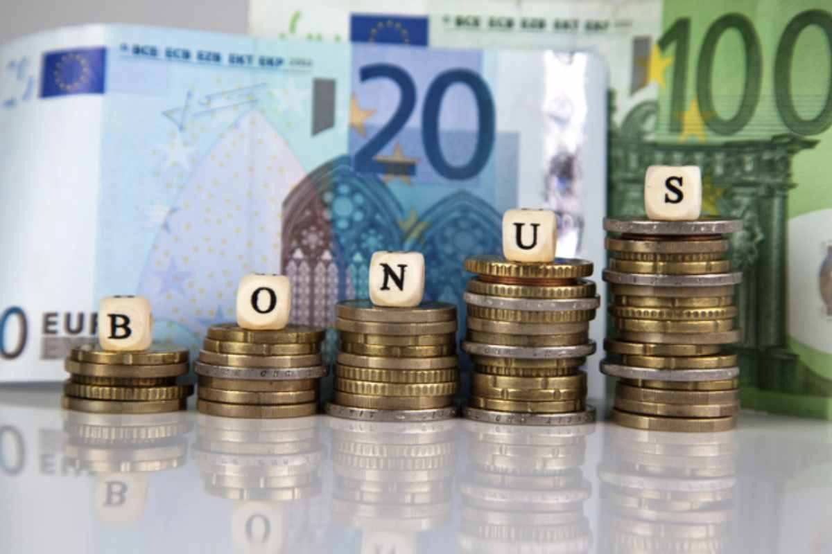 Questa iniziativa si inserisce in un quadro più ampio di sostegni e agevolazioni rivolti ai giovani, che si affacciano alla vita adulta e professionale