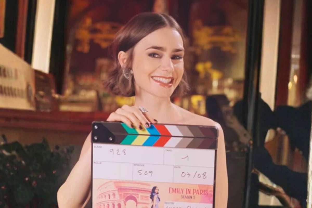 emily in paris spoiler